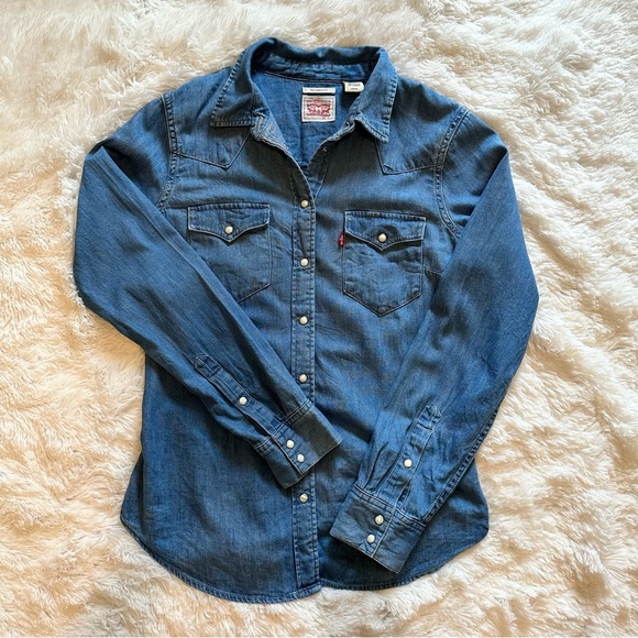 Levi’s Western Denim Shirt - Picture 4 of 9